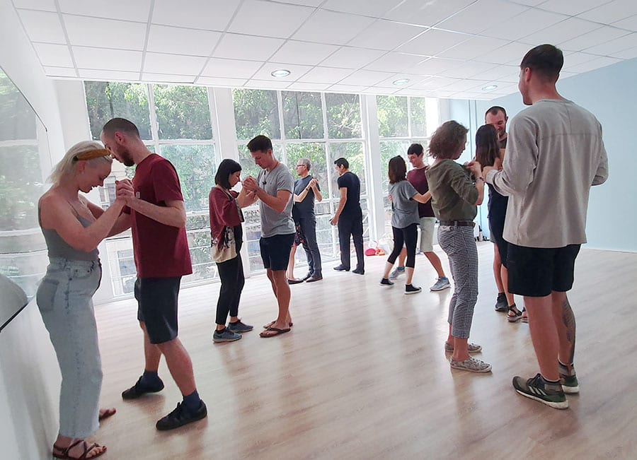 Duik in de cultuur van Buenos Aires, Argentinië en leer hoe u de tango kunt dansen terwijl u Spaanse cursussen volgt aan de Vamos Spanish Academy.