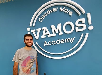 Teacher Santiago - Vamos Academy