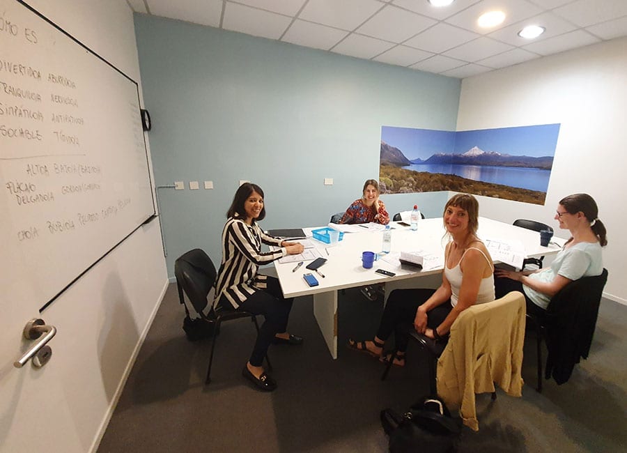 clases-cursos-ingles-grupos-privados-amigos-familiares-quito