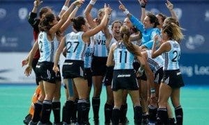 Argentine-womens-hockey-team-at-2012-olympics-300x180