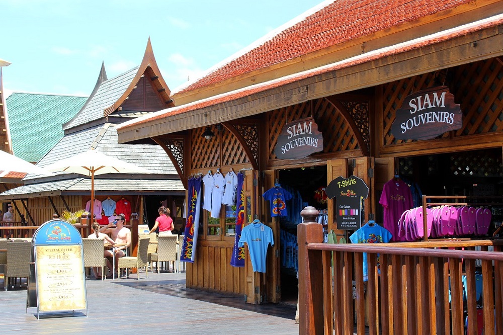 Siam Park souvenir shops and restaurants.