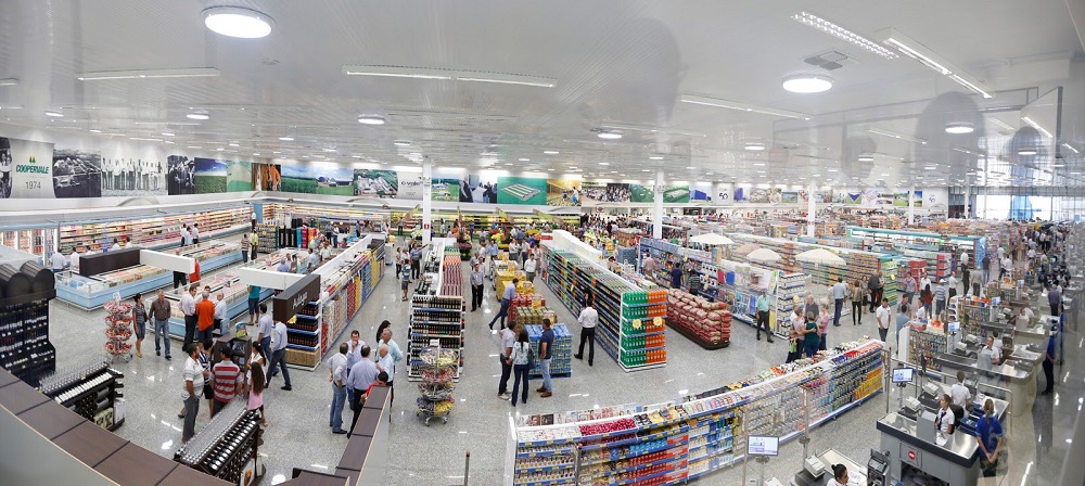 A montage of popular supermarket logos in Spain, including Mercadona, Carrefour, and Lidl, showcasing the wide variety of options available for grocery shopping in Spain.