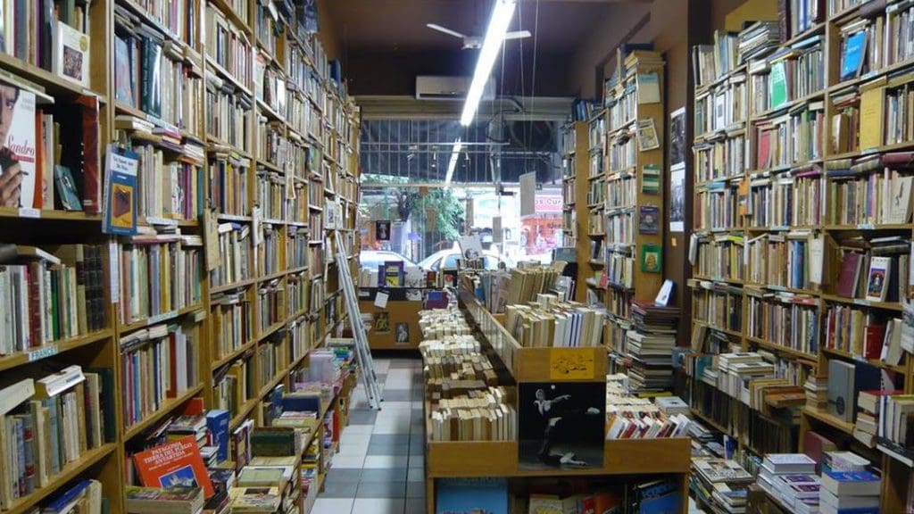 where to get books in english in buenos aires