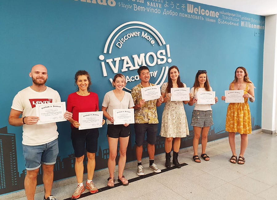 international and social atmosphere can be seen in group completion certificate picture
